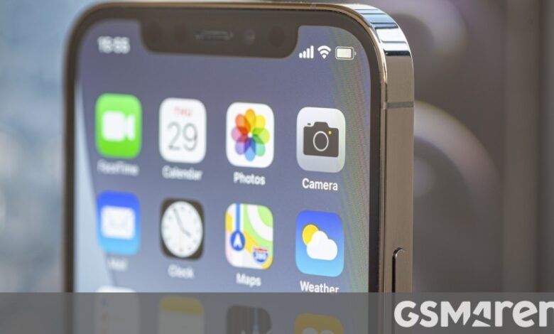 2024 iPhones  will have UD selfie camera and Face ID, analyst predicts