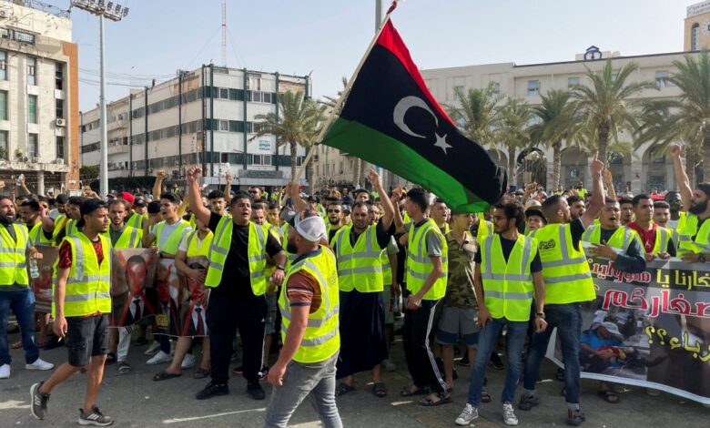 Libya protesters storm parliament building in Tobruk