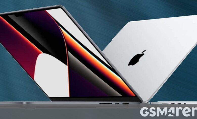 Gurman: Apple MacBook Pros with M2 Pro and Max chips coming this fall