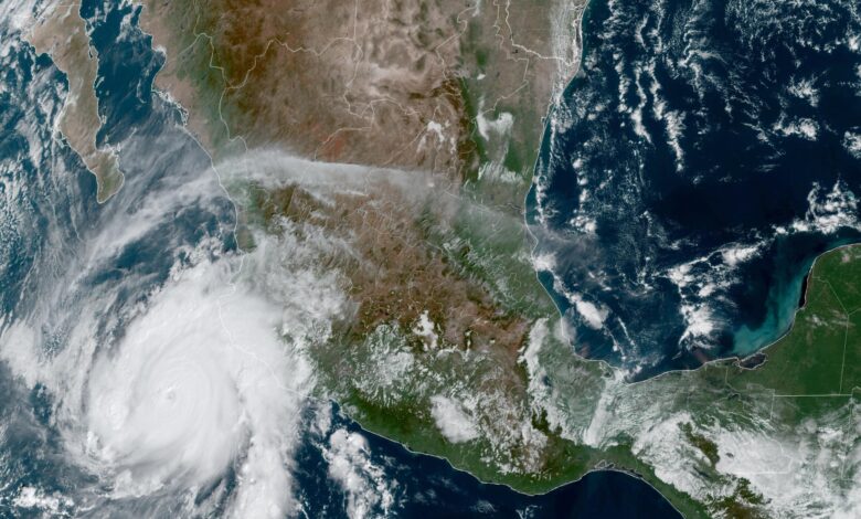 Category 4 Hurricane Roslyn set to hit Mexico