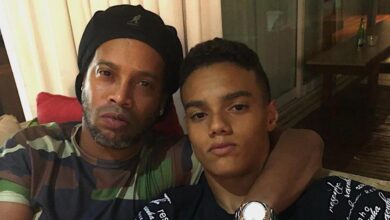 Ronaldinho’s Son Still Hasn’t Officially Signed For FC Barcelona