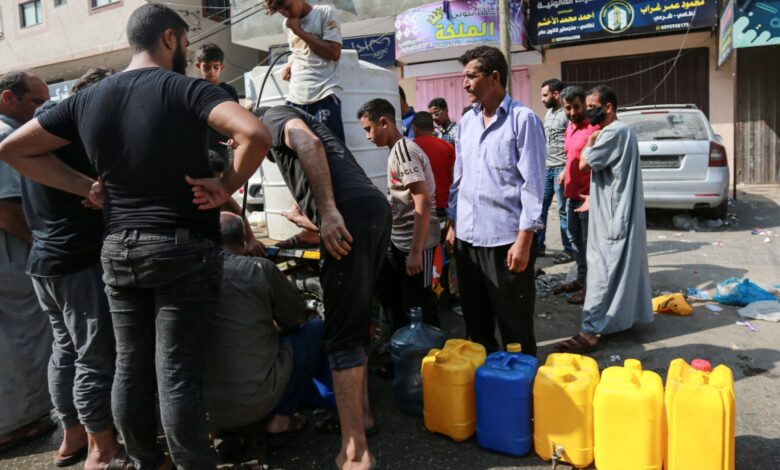 Shopping, queuing for bread, looking for water: Life in Gaza City continues