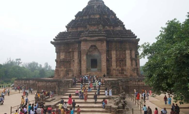 India’s Sun Temple in Konark dazzles visitors