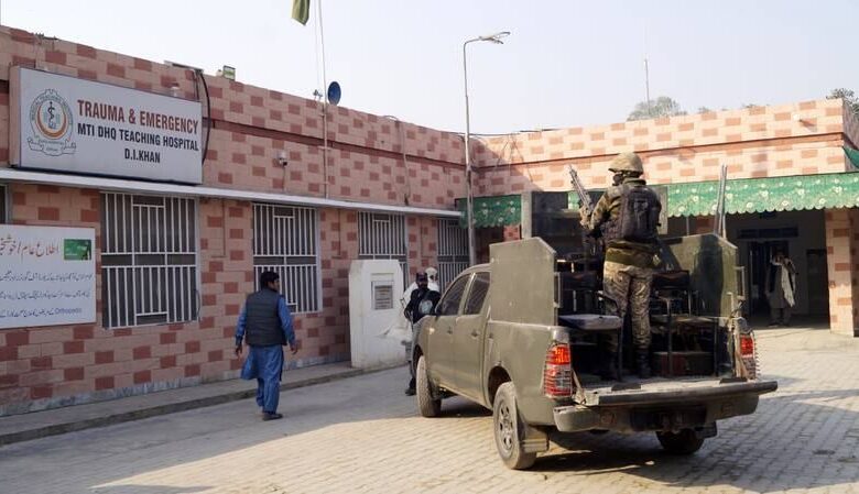 Militant attack on Pakistan police station kills at least 10