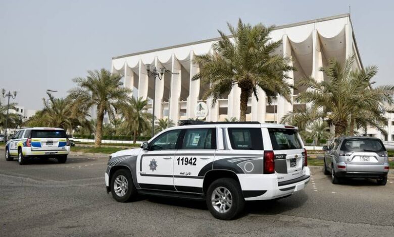 Kuwait arrests five over alleged ISIS plot